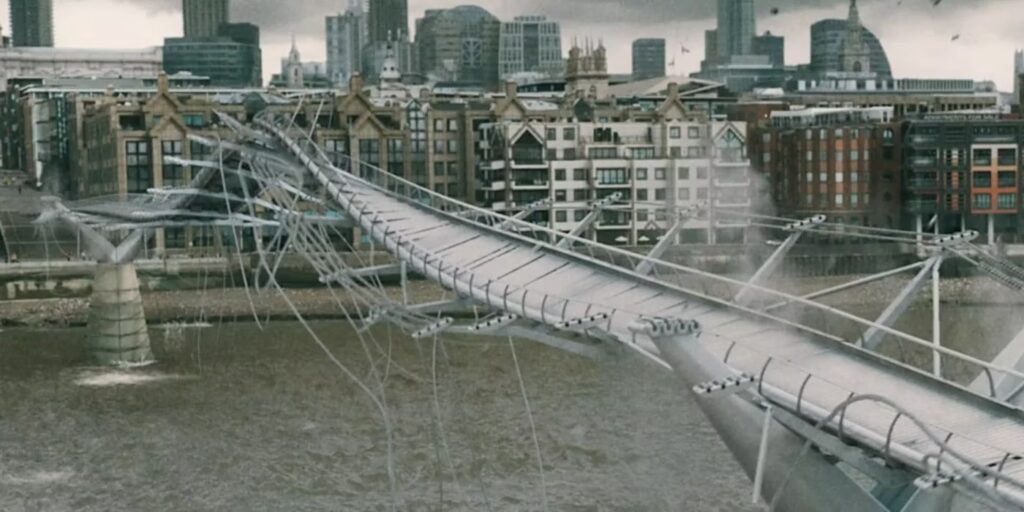 Movie still showing Millennium Bridge, London in Harry Potter and the Half Blood Prince